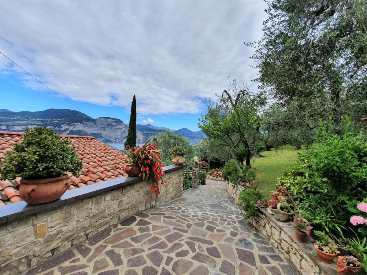 Casa Valenti Apartment เบรนโซเน ซูล การ์ดา ภายนอก รูปภาพ