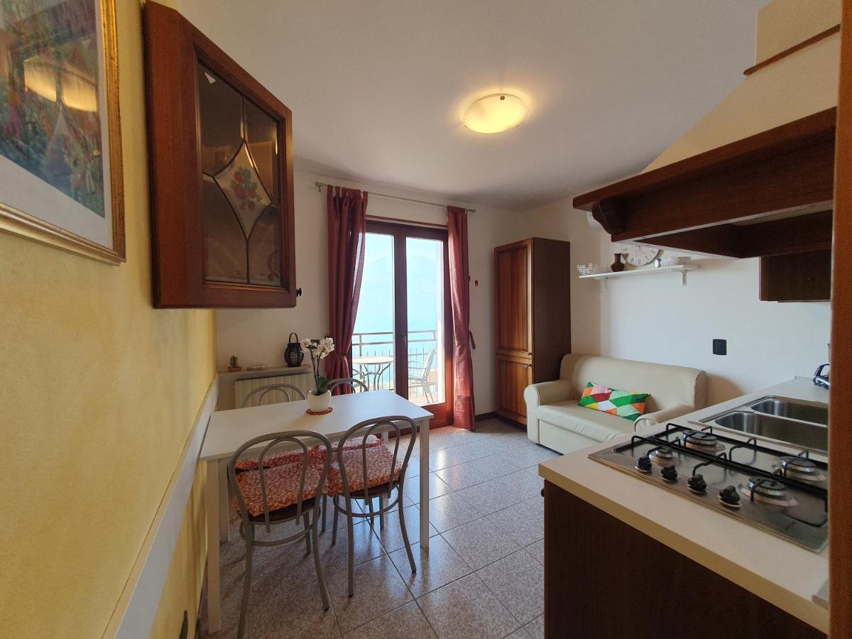 Casa Valenti Apartment เบรนโซเน ซูล การ์ดา ภายนอก รูปภาพ