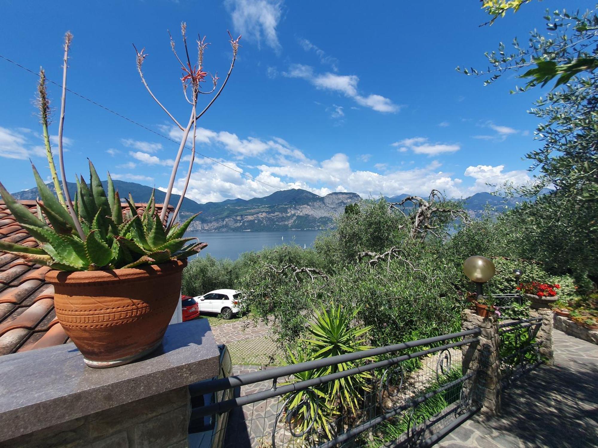 Casa Valenti Apartment เบรนโซเน ซูล การ์ดา ภายนอก รูปภาพ