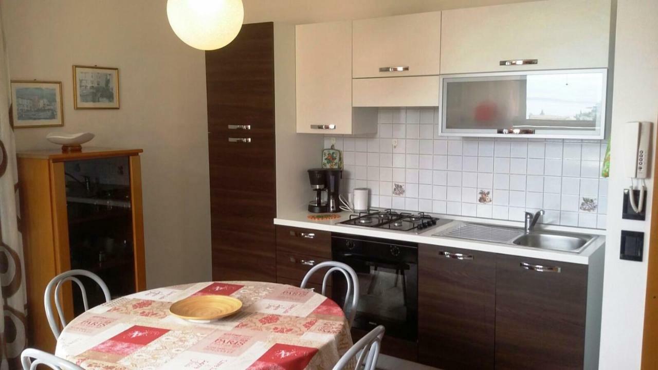 Casa Valenti Apartment เบรนโซเน ซูล การ์ดา ภายนอก รูปภาพ